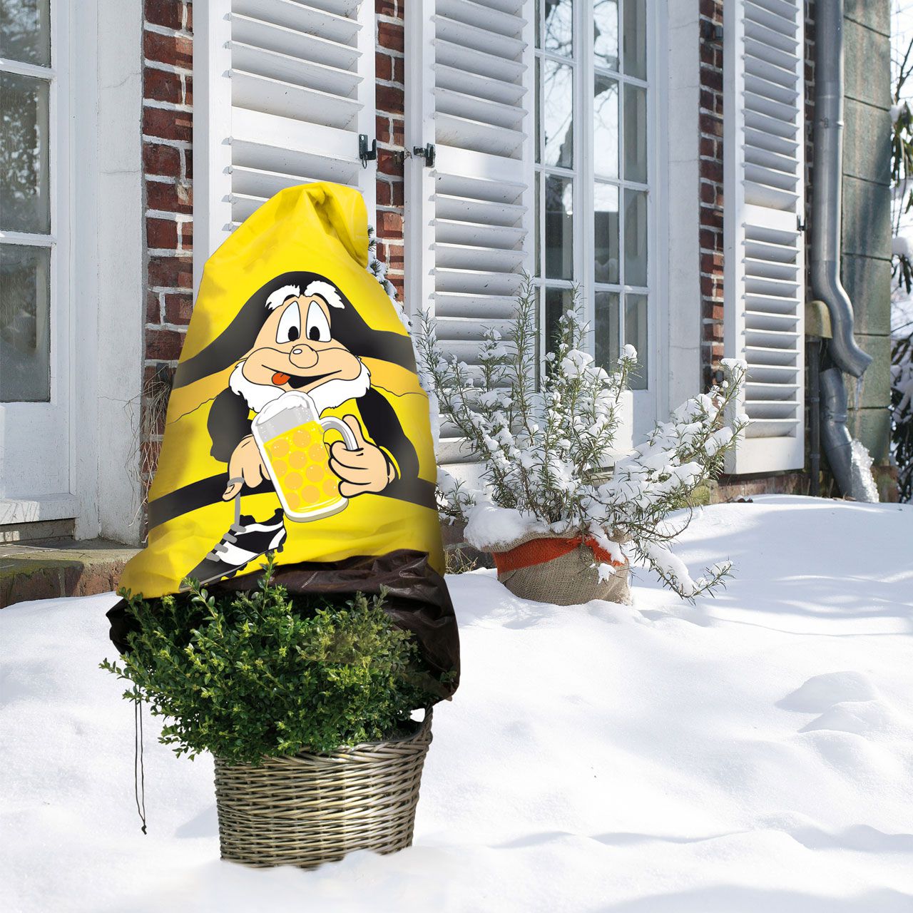 V29135_Winterschutz-Vlieshaube_Fan_gelb-schwarz_1_1280x1280.jpg V29135_Winterschutz-Vlieshaube_Fan_gelb-schwarz_1_1280x1280.jpg