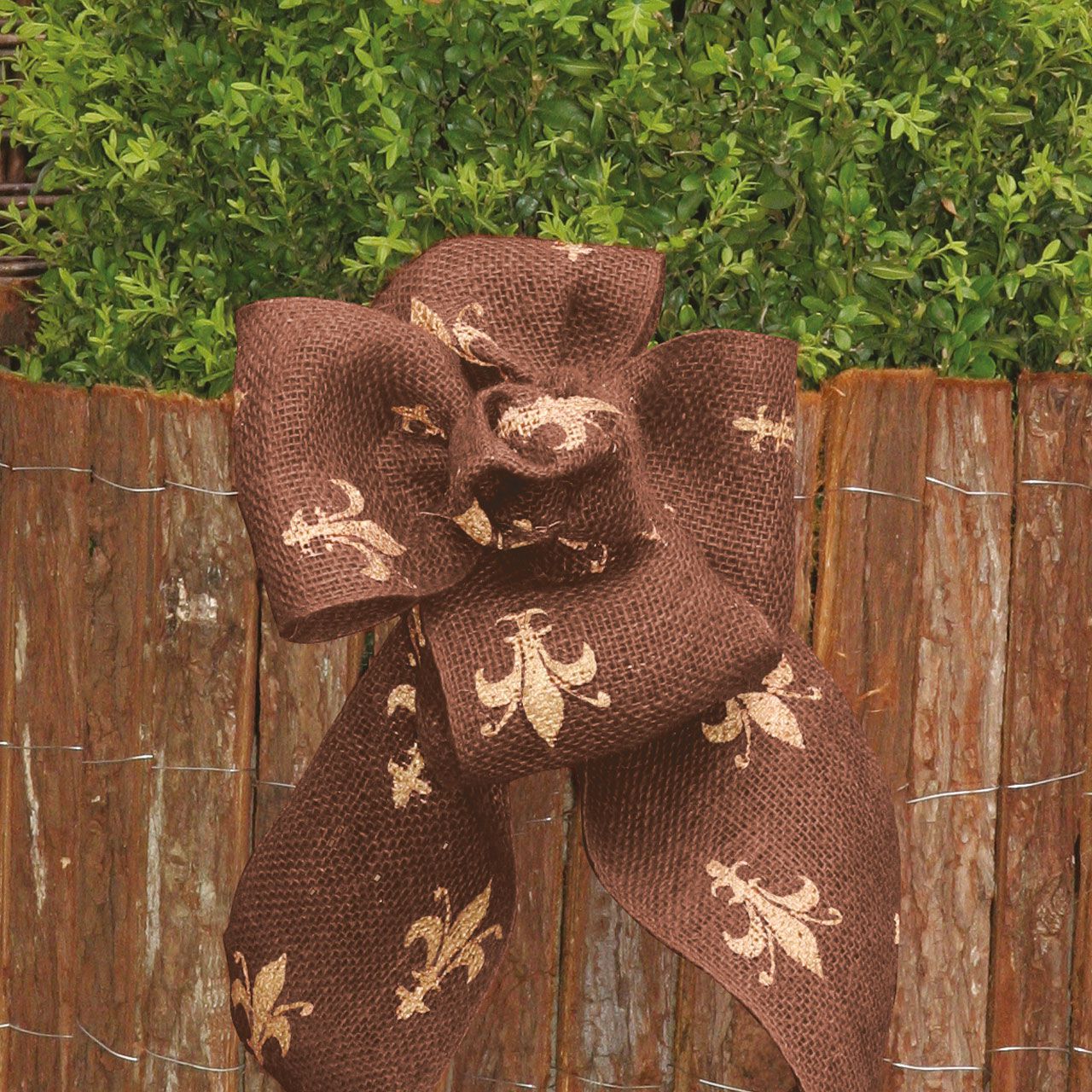 V25081_Winterschutz_Deko-Juteband_Lilien-Design_braun-gold_15755758d35571_1280x1280.jpg V25081_Winterschutz_Deko-Juteband_Lilien-Design_braun-gold_15755758d35571_1280x1280.jpg